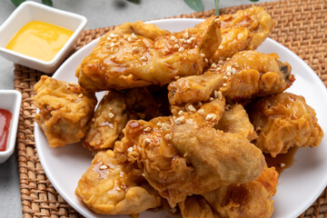 Fried, chicken, seasoning, duck, half-and-half, fried, chicken, Korean, mustard, sauce, radish, soy sauce, garlic,