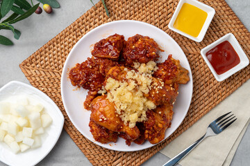 Fried, chicken, seasoning, duck, half-and-half, fried, chicken, Korean, mustard, sauce, radish, soy sauce, garlic,