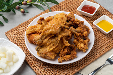 Fried, chicken, seasoning, duck, half-and-half, fried, chicken, Korean, mustard, sauce, radish, soy sauce, garlic,
