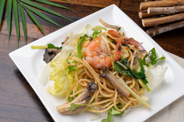 Chicken breast, salad, berry, sandwich, cleanberry, hot chicken, bulgogi, egg, kaya toast, pasta, vegetable, grapefruit, ade, spaghetti