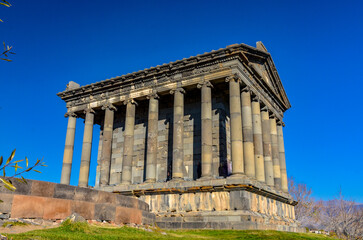 Obraz premium ancient Greco-Roman temple in Garni village (Kotayk province, Armenia)