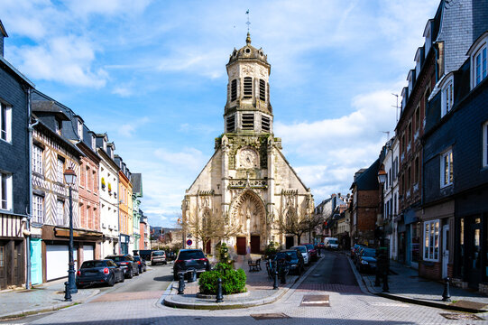 Eglise catholique Saint-Leonard in Gonfleur, France