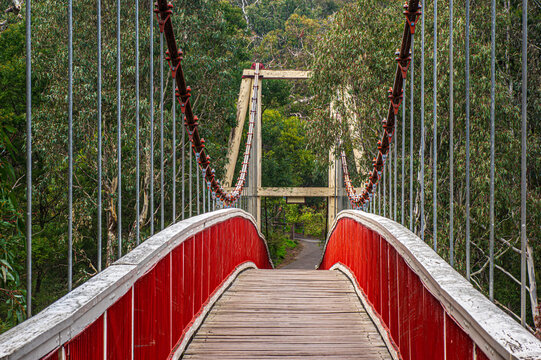  Kanes Bridge Very Curvey