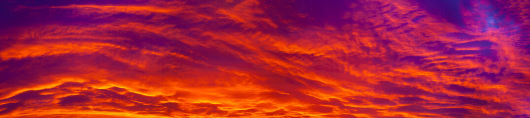 Capture stunning sunsets in one panoramic shot. Easily create immersive cloud formations. Ideal for...