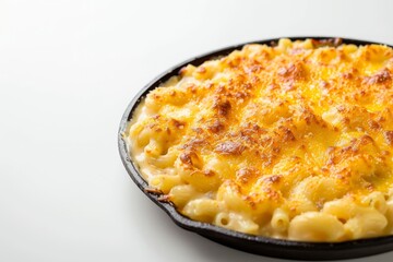 Elegant Mac and Cheese with Creamy Sauce and Cheese Crust