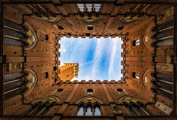 Obraz premium The city of Siena, Italy