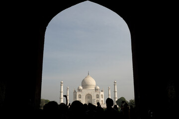 Agra, India,: Taj Mahal. The city is a world heritage site. The Grand Mughal Shah Jahan had the...