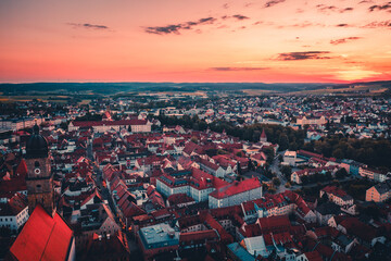 Amberg Sonnenuntergang Panorama über den Dächern der Altstadt in der Oberpfalz, Mariahilfberg und...