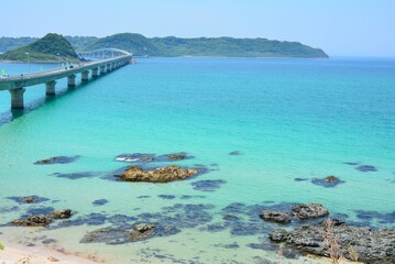 快晴の角島大橋と綺麗な海