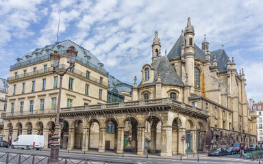 Obraz premium Protestant Temple de l’Oratoire du Louvre in Paris, the church full of history and symbols, historical monument.