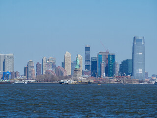 Obraz premium The Statue of Liberty with New Jersey in background