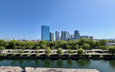 Fototapeta premium 【大阪】大阪城公園から見る京橋方のビル群