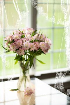 Bouquet of pink flowers