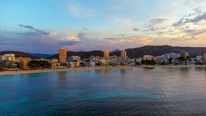 Obraz premium Sunrise over the Magaluf, Mallorca, Spain. 