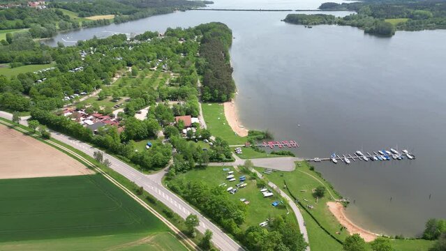 Badeinsel mit Camping und Zeltplatz in Absberg am Kleinen Brombachsee