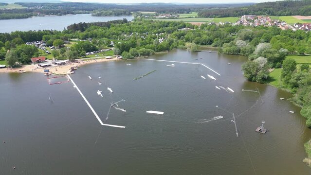 Wakepark am kleinen Bombachsee in Absberg in Mittelfranken