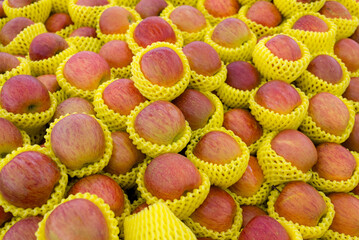 Apple sell in the fruit store in the market