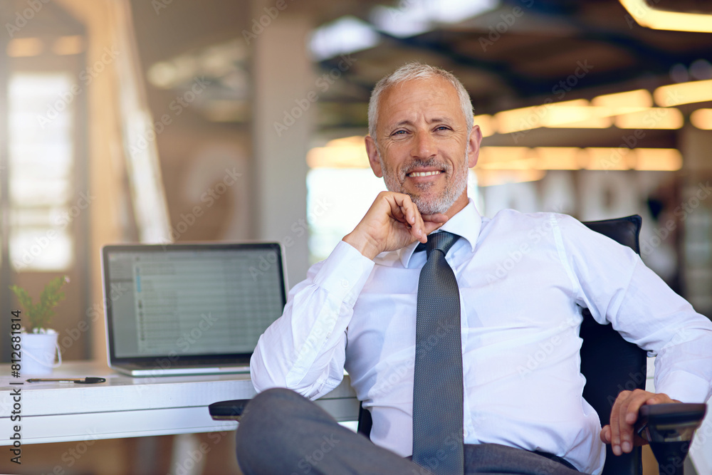 Leinwandbilder mature businessman, boss and portrait in office with laptop screen for trading information and stock