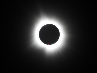 Totale Sonnenfinsternis