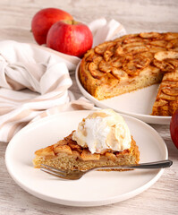 apple tart with ice cream