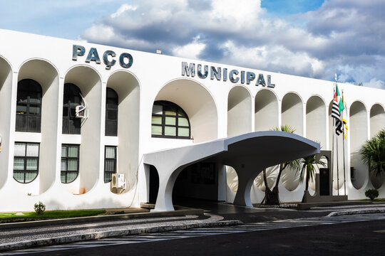 Facade of the Municipal Palace, headquarters of the City Hall and the Municipal Conscil, in the center of Tupa, west-central region of the state of S&atilde;o Paulo