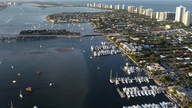 Palm Beach Florida - Marina and yachts