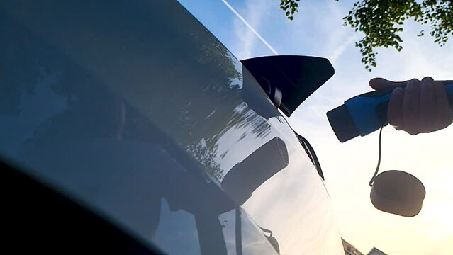 Akku vom Elektroauto  aufladen 