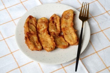 indonesian snack fried banana