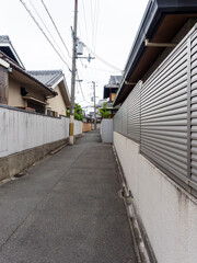 Obraz premium 大阪市内 住宅密集地の路地