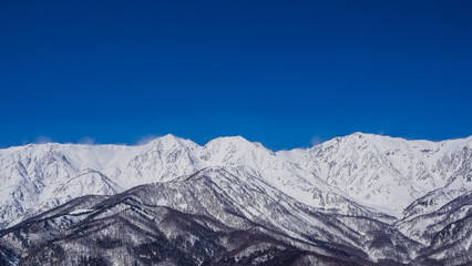 冬の白馬村　冠雪した北アルプス　白馬三山