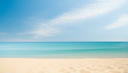 Fototapeta na wymiar 美しい海と砂浜、さわやかな青空
