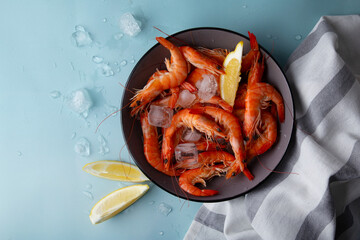 Chilled prawns for menu visuals or food blogging. Copy space