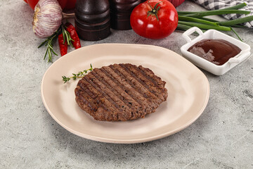 Grilled minced beef burger cutlet