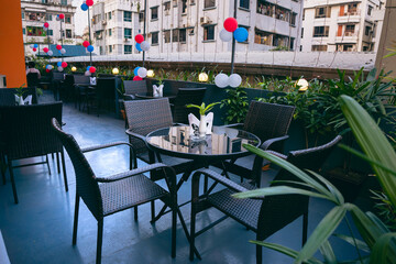 restaurant in the city