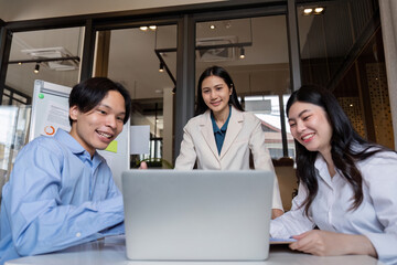 Fototapeta premium Business meeting to analyze and discuss the situation on the financial report in the meeting room. Investment Consultant, Financial advisor and accounting concept