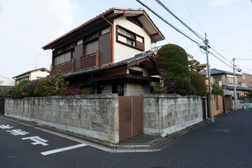 閑静な住宅街にある庭付き一戸建て