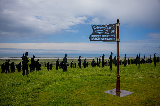 Hommage aux soldats morts au M&eacute;morial britannique de Normandie