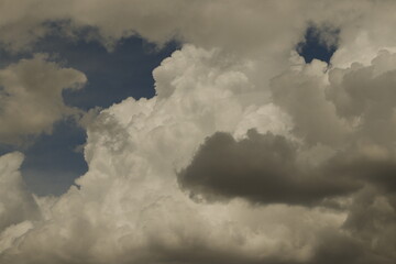 VARIOS TIPOS DE NUBES PRIMAVERA