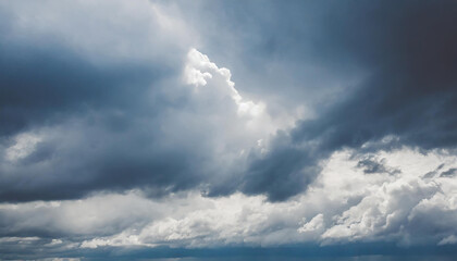 Obraz premium Dramatic sky with dark clouds before a thunder-storm