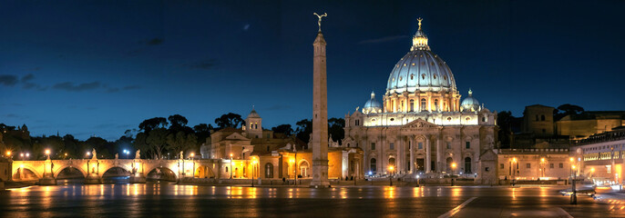 Fototapeta premium Saint Peter Basilica in Vatican City