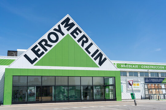  Logo of a Leroy Merlin store in Jerez de la Frontera, Spain. Leroy Merlin is a French home improvement and gardening store, founded in 1923.