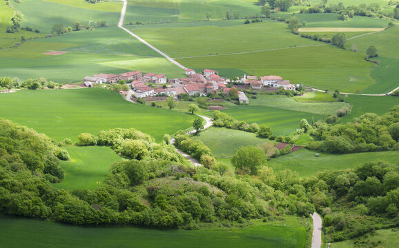 Arteta. Arteta is a town in the valley of Ollo, Navarre.