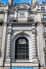 sc&egrave;ne urbaine dans le centre de Paris en France