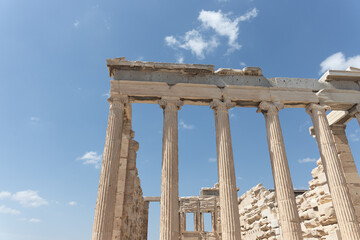 Obraz premium columns of greek ruins 