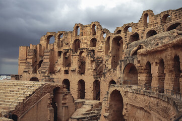 Naklejka premium Ruins of Roman colosseum in El Djem city - ancient Thysdrus, Tunisia