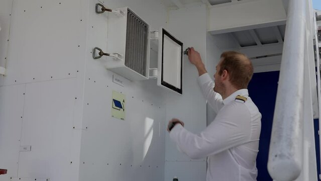 Ship captain check function of ventilation fire damper with hinges and gasket