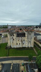 Obraz premium drone photo Niort dungeon France Europe