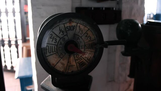 panning from left to right to an old nautical telegraph 60fps