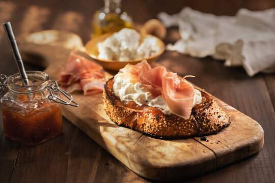 Crostini with fig chutney, mascarpone, and Parma ham