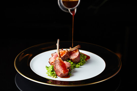 Lamb chops with a gravy pour